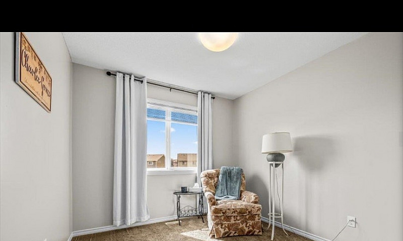 Selling Townhouse 98...