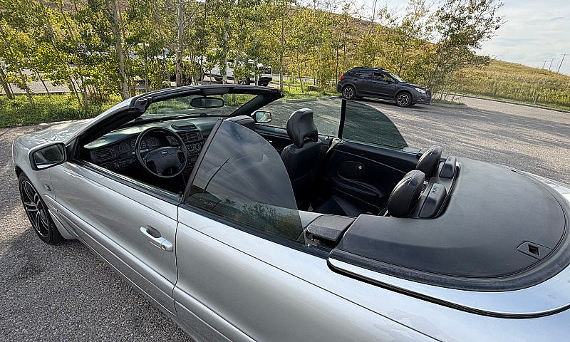 2004 Volvo C70 Conve...