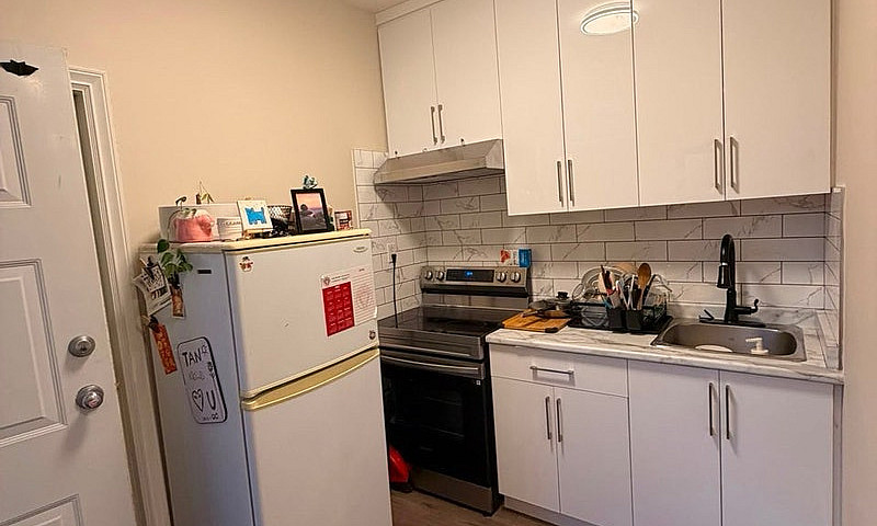 Suite For Rent In Ri...