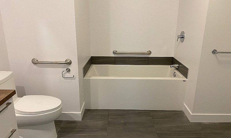 Luxueux Condo 5 ½ Si...