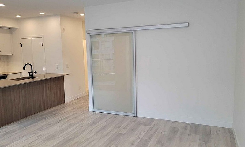 One (1) Bedroom Apar...