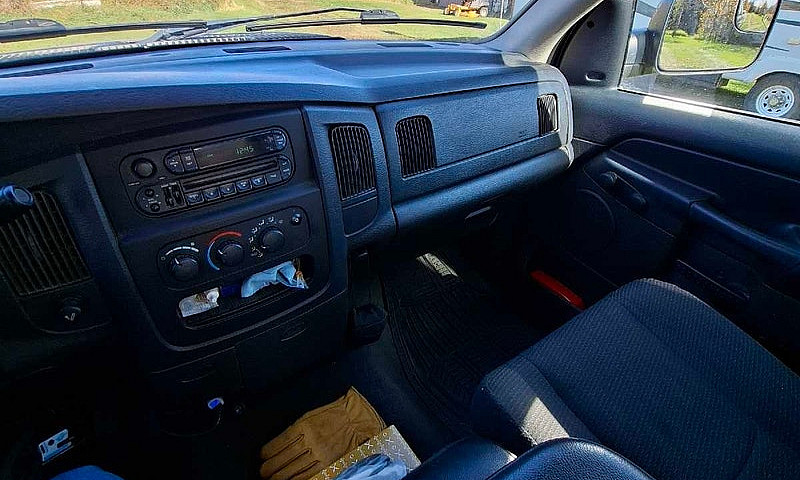 Dodge Ram 2500...