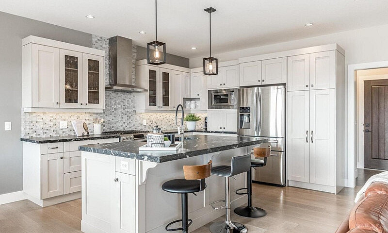 4 Bed 3 Bath Single ...