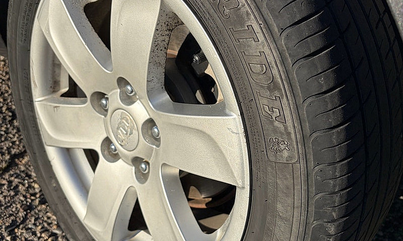 *Low Kms* 2007 Kia R...