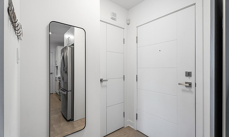 Condo For Sale - 583...