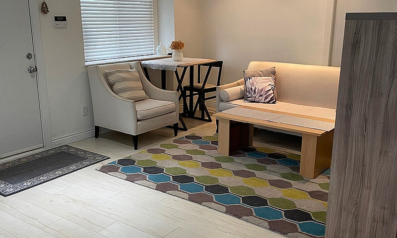 Private Furnished Br...
