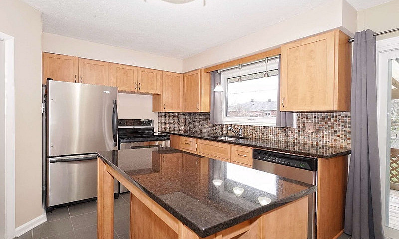 3 Bed 1.5 Bungalow N...