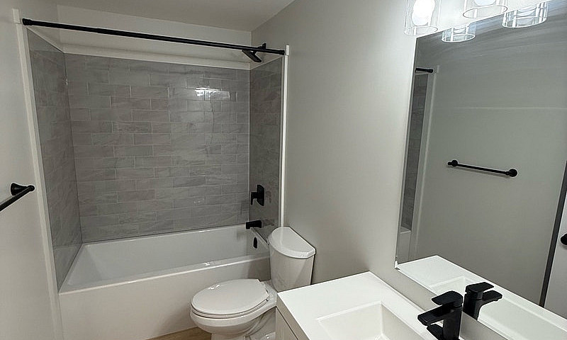 2 Bedroom Basement S...