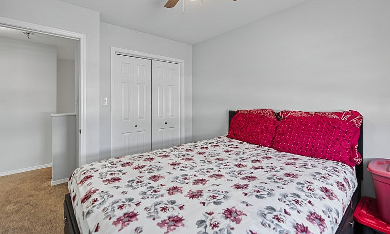 5 Bedroom 3.5 Bathro...