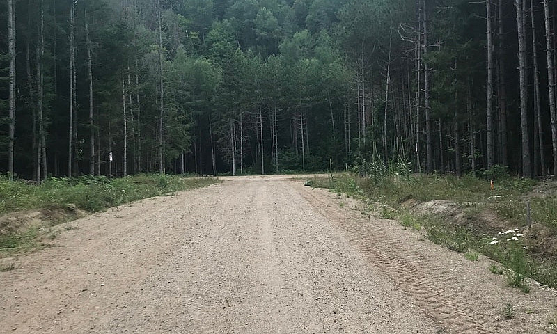 Terrain Avec Accès À...