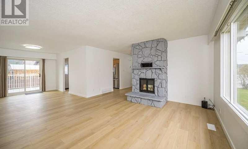 3Bedroom 1.5 Bath Up...