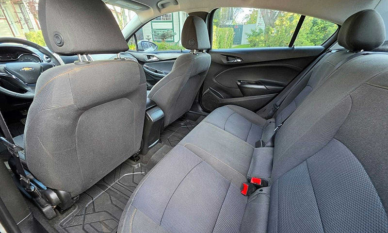 2019 Chevrolet Cruze...