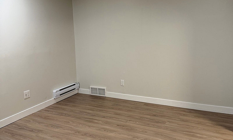 2 Bedroom Basement S...