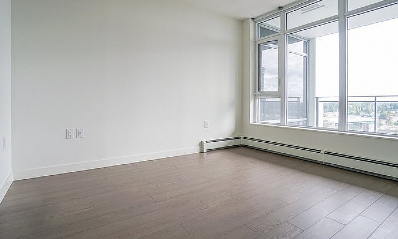 2 Bedrooms Plus Den,...