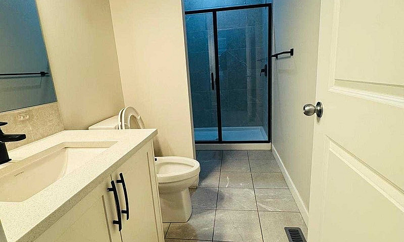 3 Bedroom Plus Den...