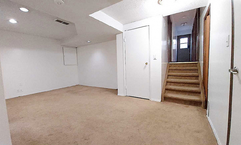 2 Bdrm Bsmt Ne Templ...