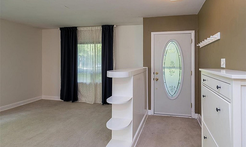 2 Bedroom House For ...