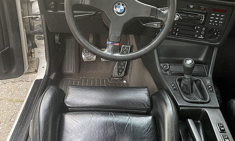 Bmw E30. 1990 325Is ...