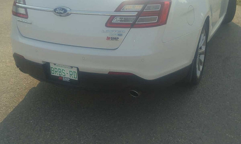 2013 Ford Taurus Lim...