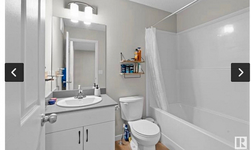 Room For Rent In Hou...