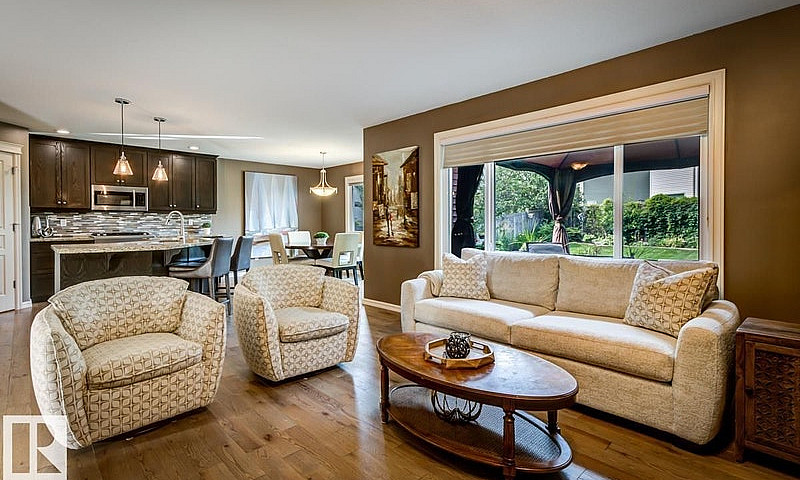 Cameron Heights 2-St...
