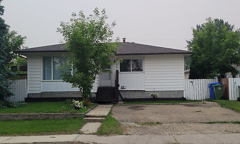 House For Rent In We...