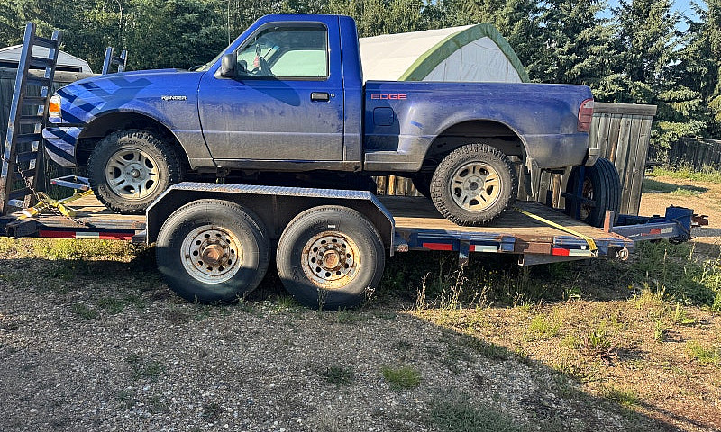 2003 Ford Ranger...