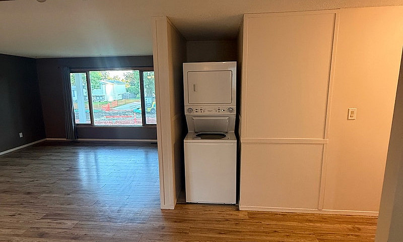 3Bed 1.5 Bath Suite ...