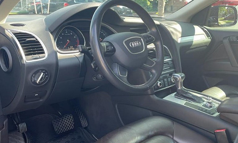 2014 Audi Q7...