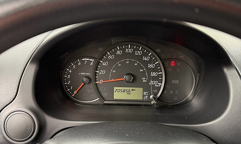 Mitsubishi Mirage 20...