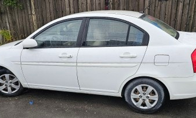 2011 Hyundai Accent ...
