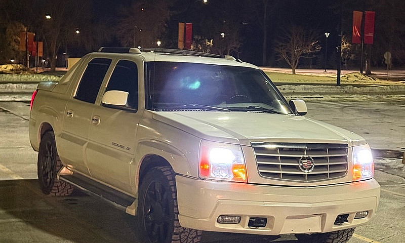 2005 Cadillac Escala...