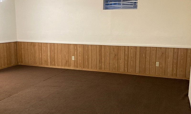 2 Bedroom Lower Suit...