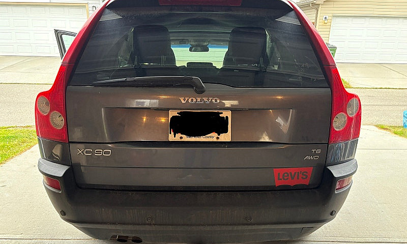 2005 Volvo Xc90 2.9L...