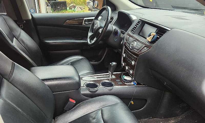 2013 Nissan Pathfind...