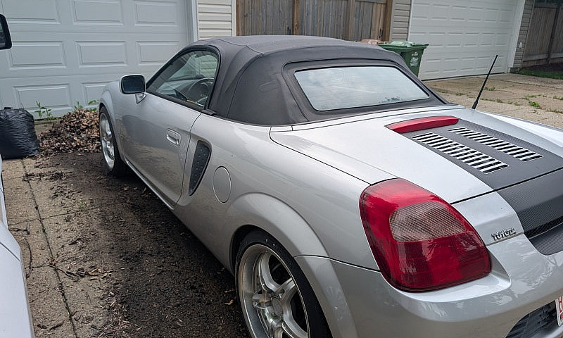 Toyota Mr2 Spyder...