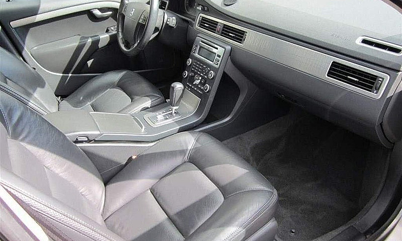 2008 Volvo Xc70 Awd ...