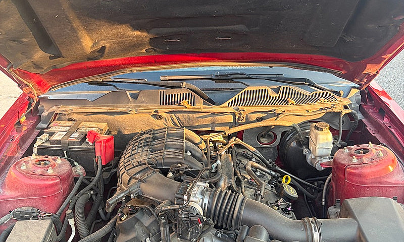 2014 Ford Mustang V6...