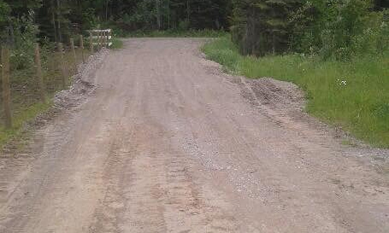 4 Acres Close To Pg ...