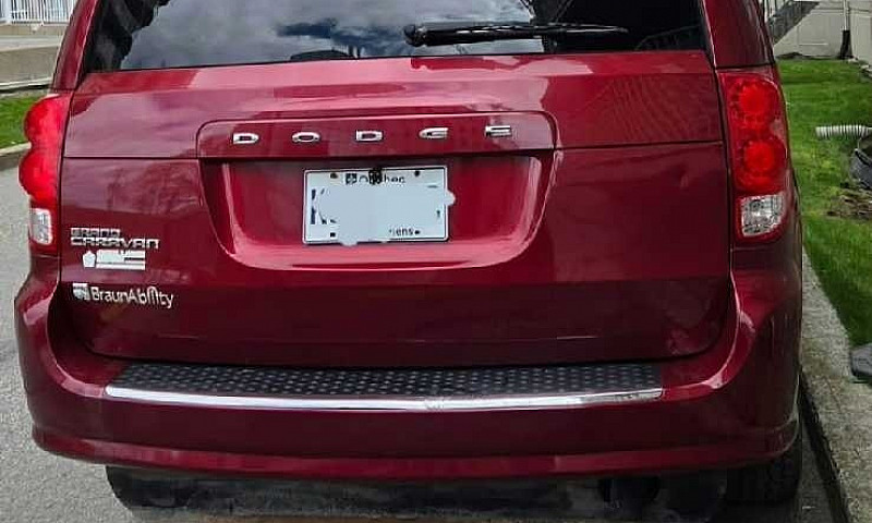 2011 Dodge Grand Car...
