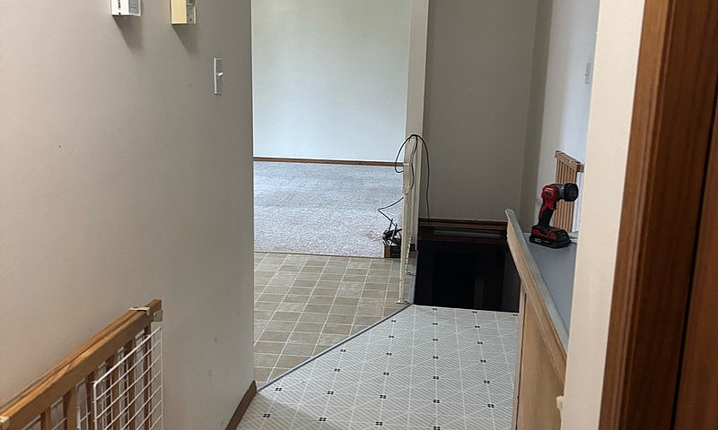 House To Move...