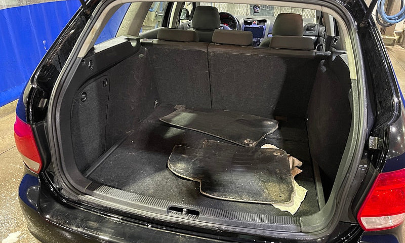 2009 Volkswagen Jett...