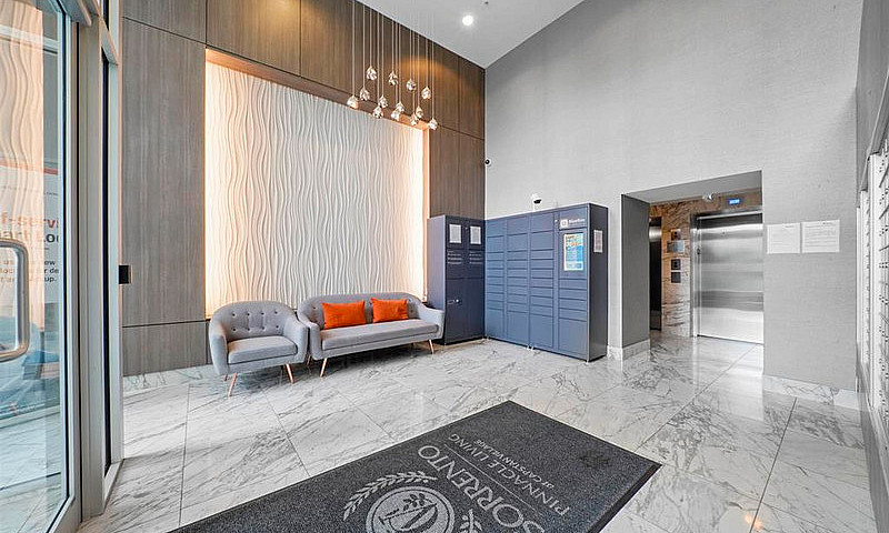Sorrento East, 1 Bed...
