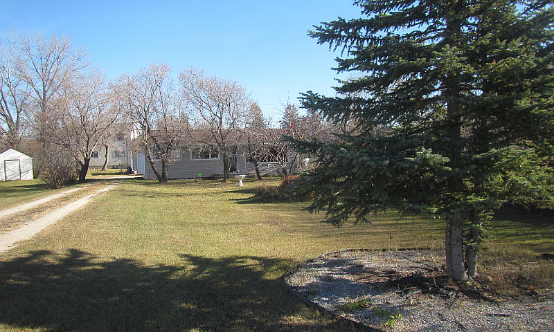 3 Bedroom House On B...