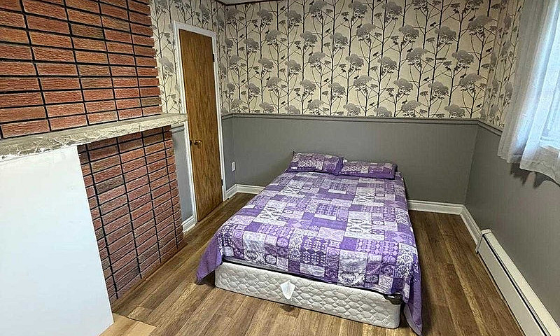 2 Bedrooms Apartment...