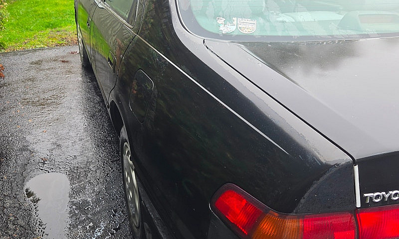 Toyota Camry Le 98, ...