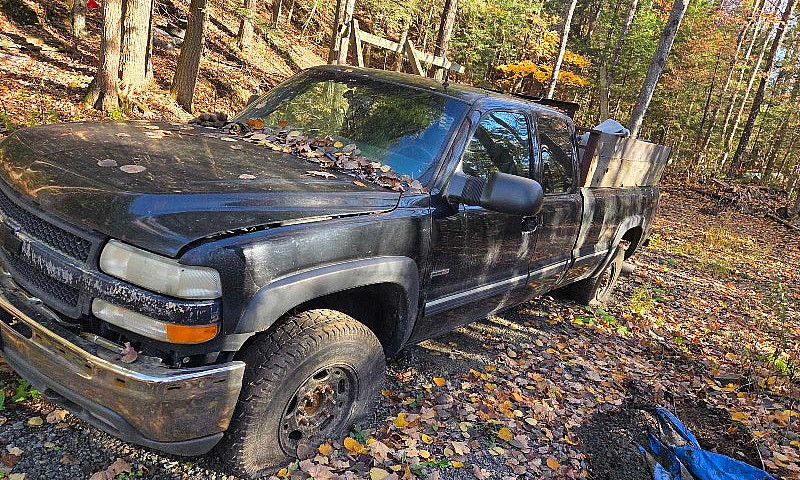 2001 Chevrolet Silve...