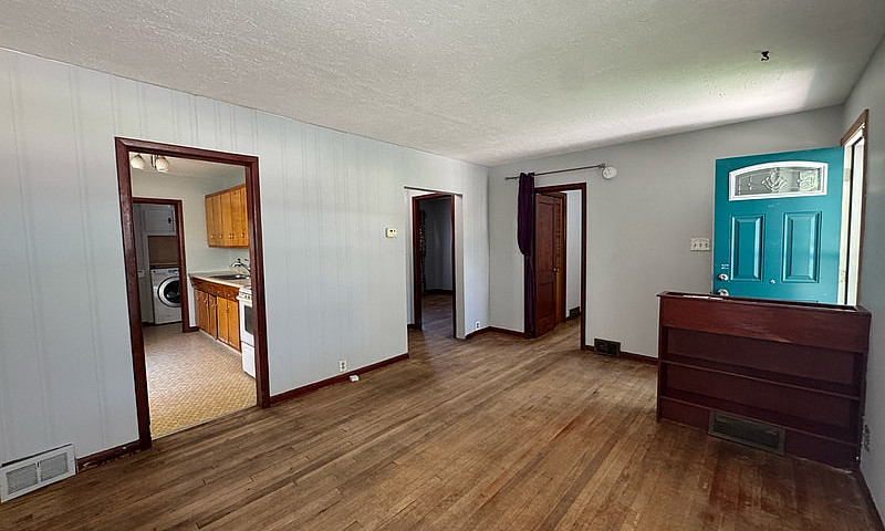 **2Bed 1Bath House F...