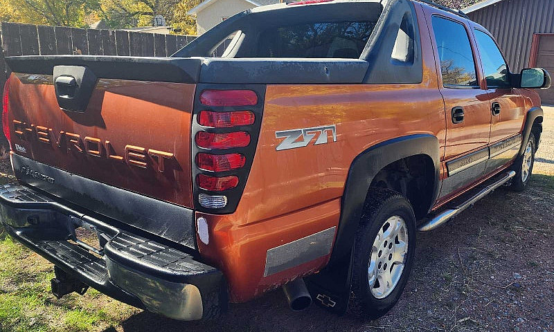 2004  Chevy Avalanch...