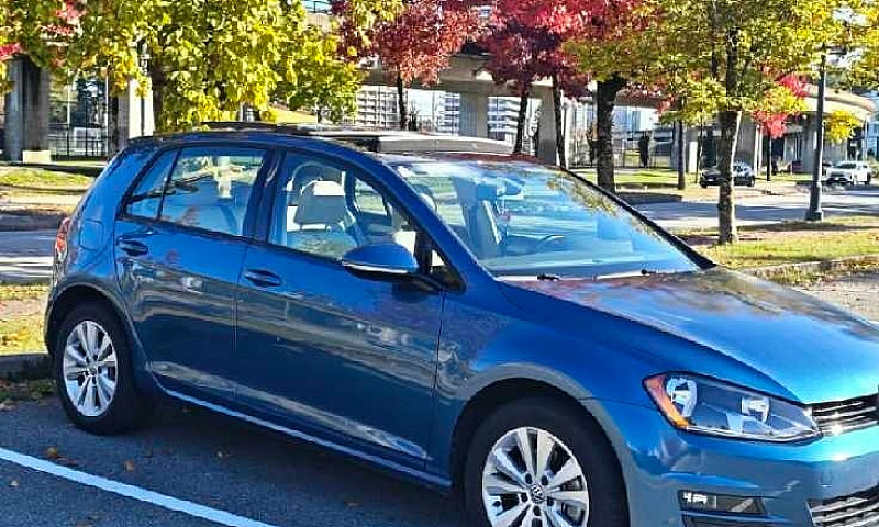 2017 Volkswagen Golf...